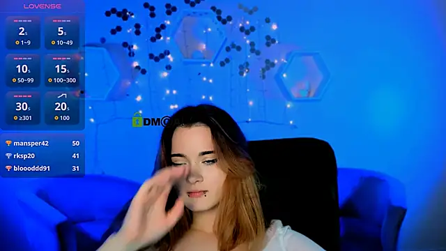 liana_kisses's cam snapshot