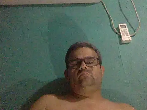 Katracho6969's cam snapshot