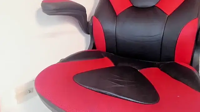 oliver_price1's cam snapshot