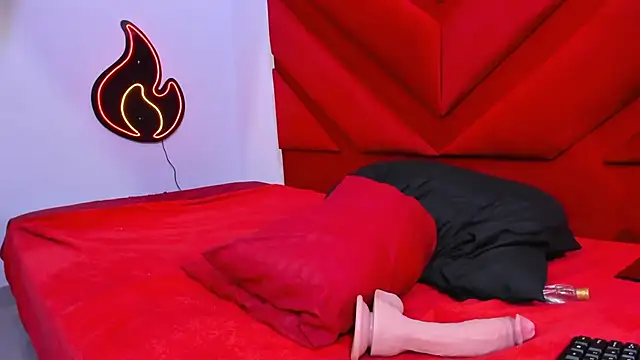 chris_red18 live sex cam