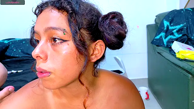 clydexxxbunny live sex cam