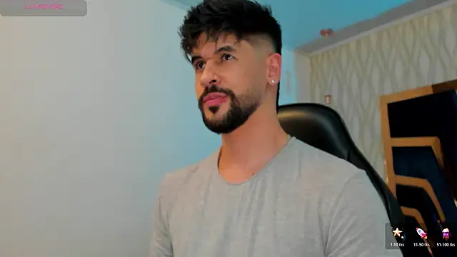 Petesevans live sex cam