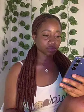 MISSMAYMADMYDAY's cam snapshot