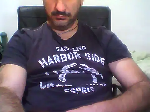 Italian_dark_desire's cam snapshot