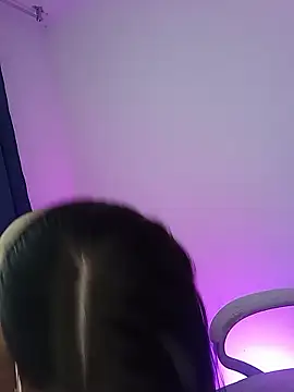 mariaan_m_'s cam snapshot