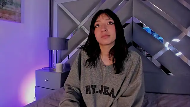 milly_cute_'s cam snapshot