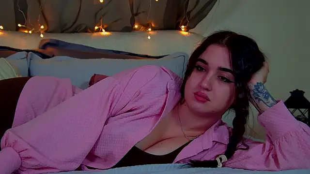 ChristinaMilton live sex cam