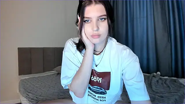 foxy_dreamss's cam snapshot