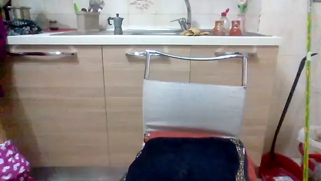 Kelly80's cam snapshot