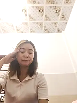 Sexy-ladyboobs20's cam snapshot