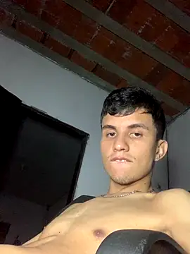 gabrielzinnnn085 live sex cam