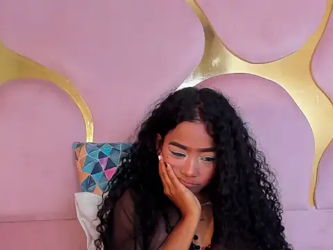 camilaqueenh live sex cam