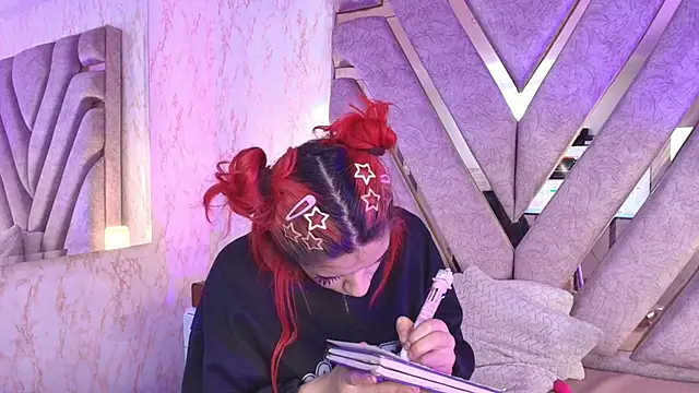 redd_pandaa's cam snapshot