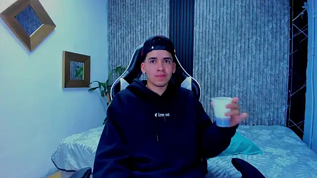 Mike_0233_ live sex cam