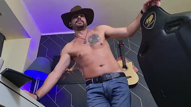 ChrisKox live sex cam