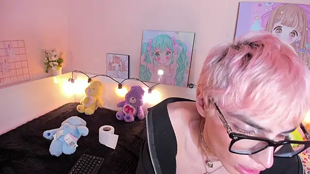 Strawberry_Kitty_'s cam snapshot