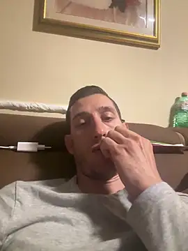 Gionnytav live sex cam