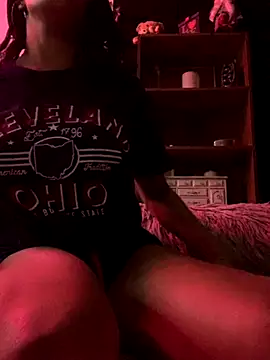 Rakiyahcharms's cam snapshot