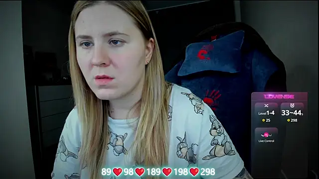 Olivia_Munk's cam snapshot