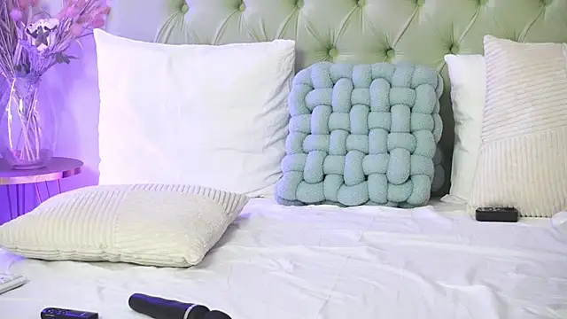 Britney_Lynn's cam snapshot