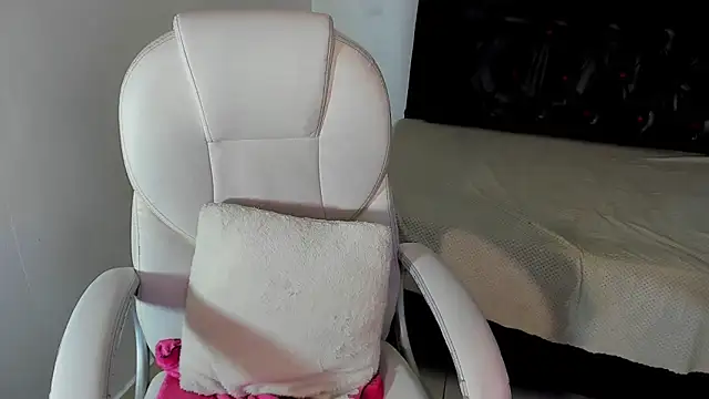 Zulema_R1's cam snapshot