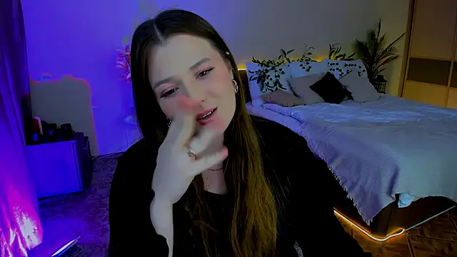 Moonvelle's cam snapshot