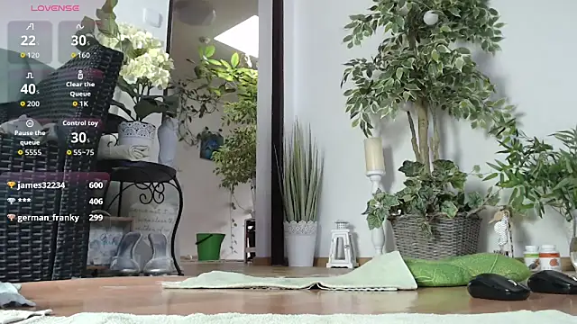 Squirtmania's cam snapshot