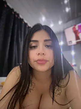 iam_ali1 live sex cam