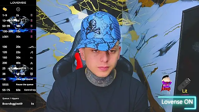 Kevin22_222 live sex cam