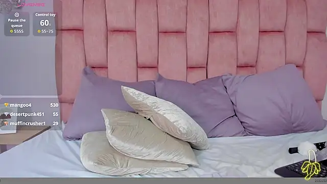 hazellanee's cam snapshot