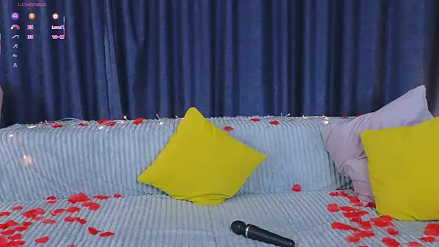 LouisaChaobal live sex cam