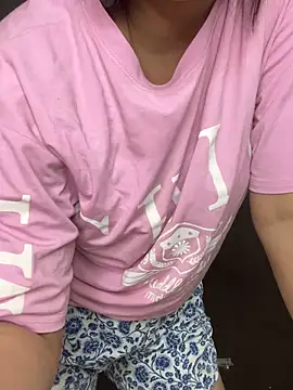 Miss-Ayraa's cam snapshot