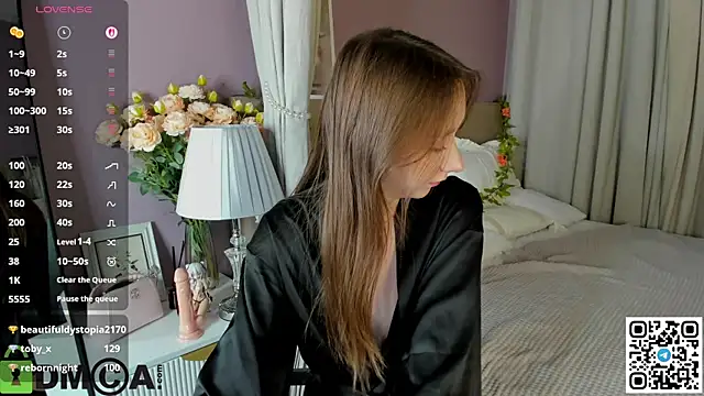 Miche1le_Allenne's cam snapshot