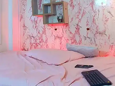 KATY_LOWERY's cam snapshot