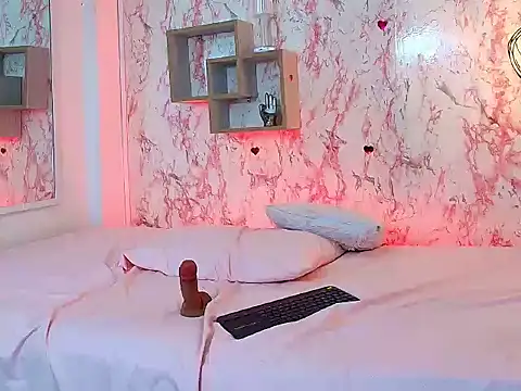 KATY_LOWERY's cam snapshot