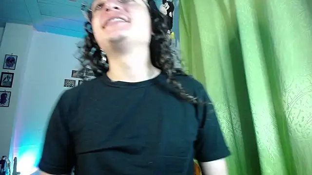 monkeywillwhite's cam snapshot