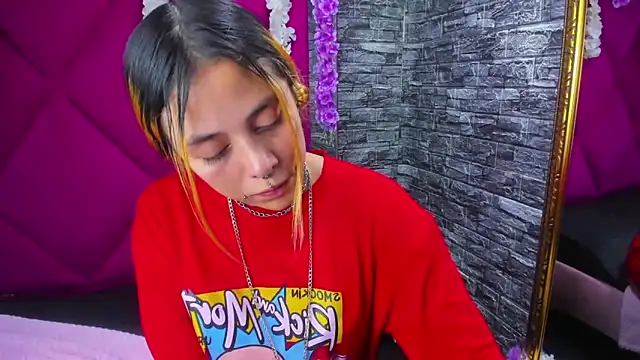 Sofii_Anal_'s cam snapshot