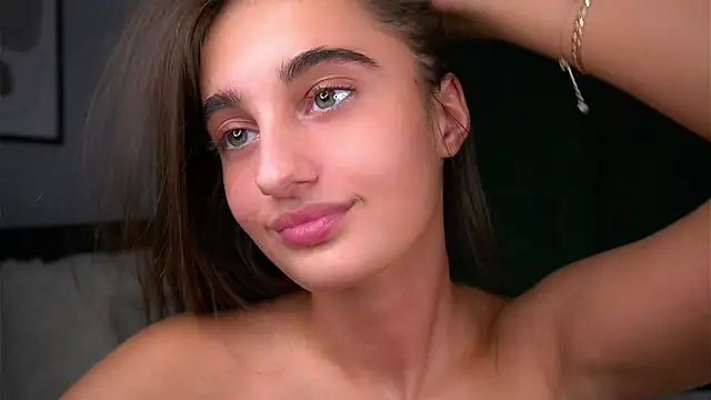 PiquingOgalala live sex cam