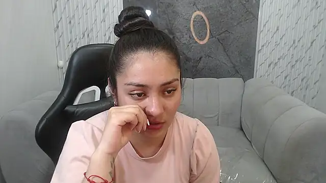 Ivony18_b live sex cam