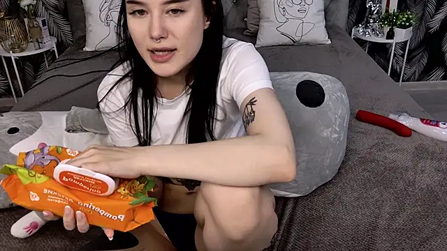 CarolineTenders's cam snapshot