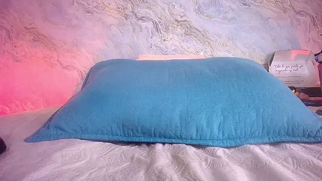 abbyrouss_'s cam snapshot