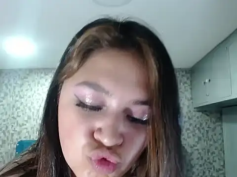 CrisstalPink's cam snapshot