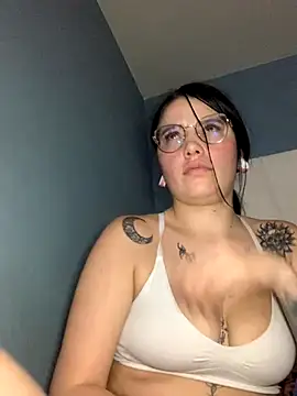 Naomii2's cam snapshot