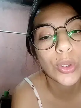 Camicam_04's cam snapshot