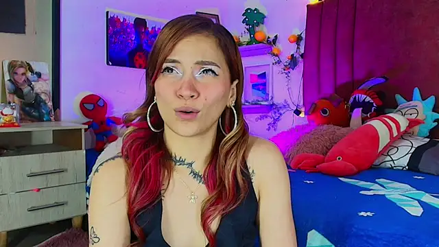 alisson_zafiro_'s cam snapshot