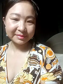 suki-lady's cam snapshot