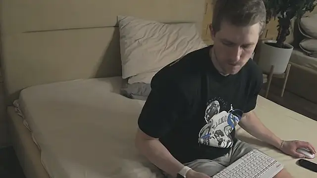 EthanPinkman live sex cam