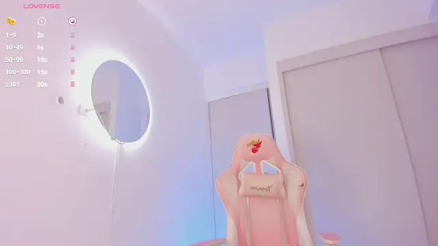 mia_yourmommy live sex cam