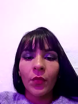 dulce-chica9-2's cam snapshot