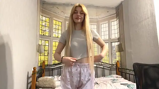 MarielleAdrien's cam snapshot